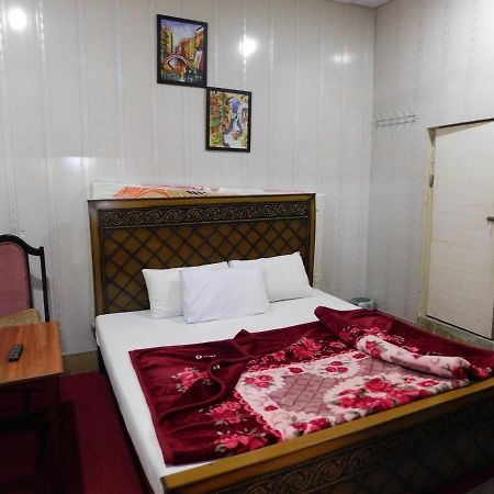 Rex Hotel Ραβαλπίντι Εξωτερικό φωτογραφία